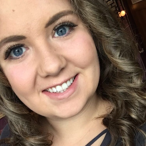 Meet your Posher, Samantha - Picture 1 of 1